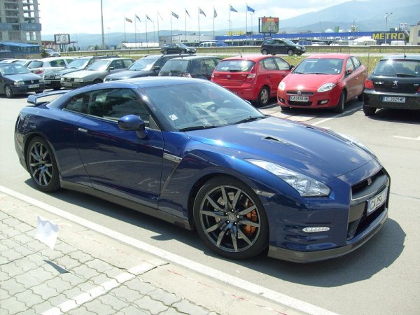 Тест драйв на GT-R и 370Z Cabriolet