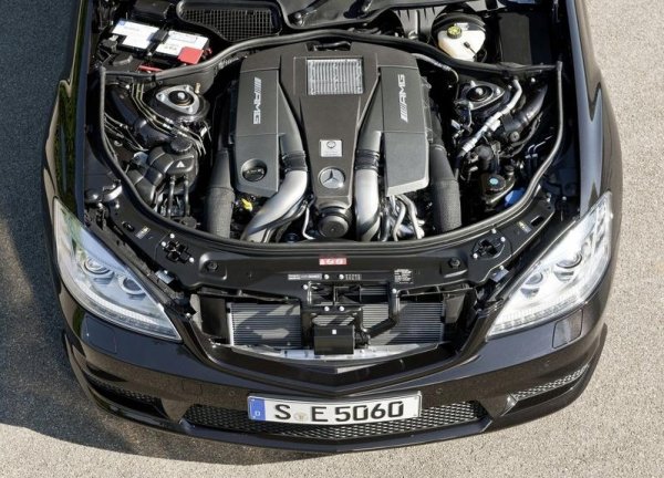 Mercedes-Benz S63 AMG  2011