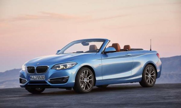 Малкият луксозен модел на BMW е пример за спортен, пъргав, модерен и забавен за каране автомобили. През 2017 година 2-Series получи последното поколение на двигателя TwinPower Turbo на BMW, който предлага увеличена мощност и въртящ момент спрямо изходящата версия, а също така и подобрена икономия на гориво. 

Спортното M2 се присъедини към гамата година по-рано, като то е задвижвано от турбо 3.0-литров, 6-цилиндров двигател, който генерира 370 к.с.
