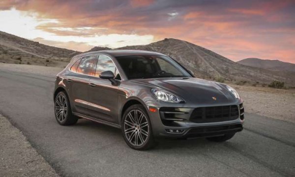 Пазарът на компактни първокласни джипове е пренаселен, но Macan със сигурност се откроява от тълпата. Първото поколение на модела излезе още през 2014 година, като оттогава продажбите му растат непрекъснато. Стилът му е като на по-големия - Cayenne, като кросоувърът предлага всички качества, очаквани от емблематичната немска марка спортни автомобили. 

Версията от 2018 година разполага със задвижване на всички колела и се предлага задвижващи агрегати, вариращи от 2,0-литров, 4-цилиндров двигател с мощност 252 к.с. до 3,0-литров  V6  с 440 к.с. в Macan Turbo с пакет Performance. 
