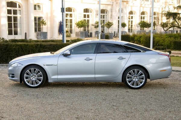 Jaguar XJ 2011