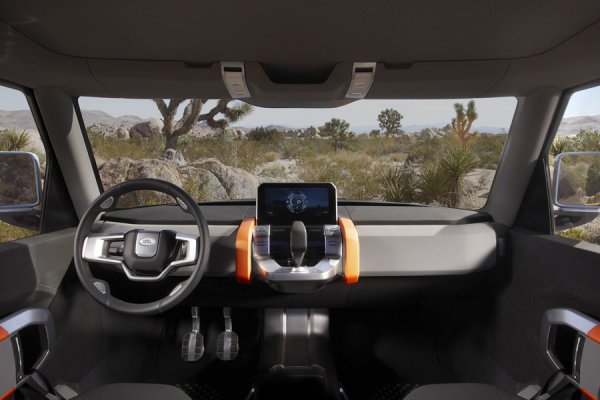 Land Rover DC100 и DC100 Sport