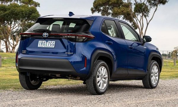 Спрямо 2025: +26% ръст
И при "повдигнатата" версия на Yaris годината започна по-вяло, но след това продажбите набраха скорост. С напредването на възрастта на модела клиентите могат да се преборят и за по-сериозни отстъпки. 
