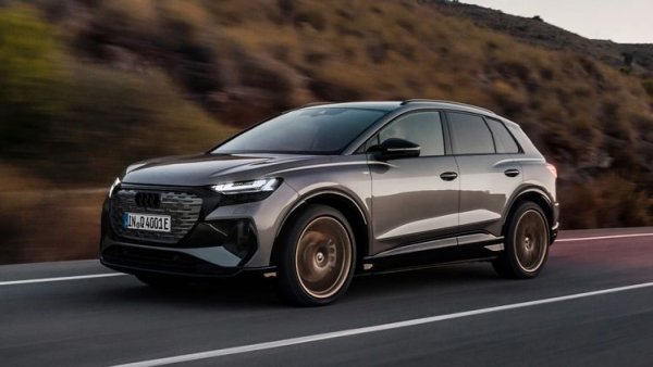 До 2020 година двете компании твърдяха, че ще продължат са инвестират в конвенционални задвижващи агрегати, но през последните месеци нещата се промениха. От Audi вече официално обявиха, че последният им модел с двигател с вътрешно горене ще се появи през 2026 година. А през 2032 година компанията ще се превърне в производител само на електромобили.

Причината за това са новите екологични стандарти, които влизат в Европа. С тях ще се съобрази и Volkswagen, който предвижда да разполага с пълна гама от електрически превозни средства през 2030 година.