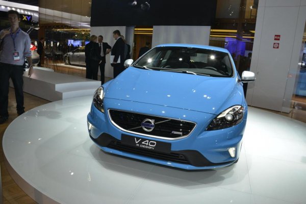 Volvo V40 R-Design / Париж 2012