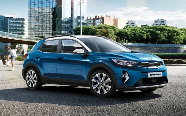 Kia Stonic е евтин, добре оборудван и доста икономичен модел, но интериорът му е един от най-тесните в класа. Освен това, окачването му не е от най-комфортните.

Плюсове: готин 1,0-литров турбо двигател, богато оборудване, добро управление.

Недостатъци: твърдо окачване, не е много практичен.
