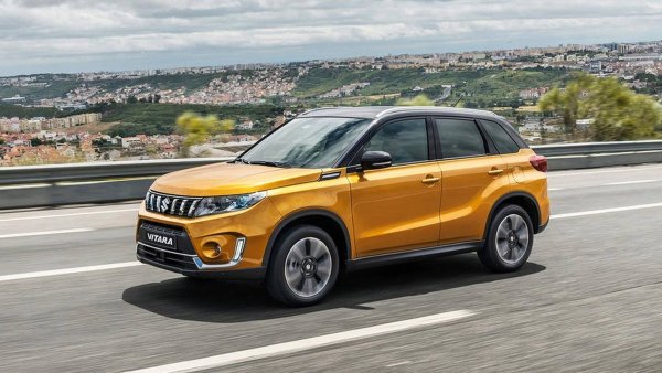 Японският Suzuki Vitara е евтин и има семпъл интериор, но за размера си автомобилът е просторен. Има здраво окачване и много добра проходимост.

Плюсове: надеждност, практичен салон, добро оборудване.

Недостатъци: качеството на материалите в салона, не много добър дизелов двигател.
