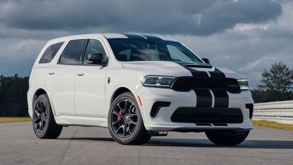 Още от самото начало беше извество, че Dodge ще произведе Durango SRT Hellcat в ограничен тираж. Големият интерес към SUV-модела накара компанията да пусне още 1000 бройки, които трябва да бъдат сглобени до края на годината. След това Durango SRT Hellcat официално отива в пенсия. 