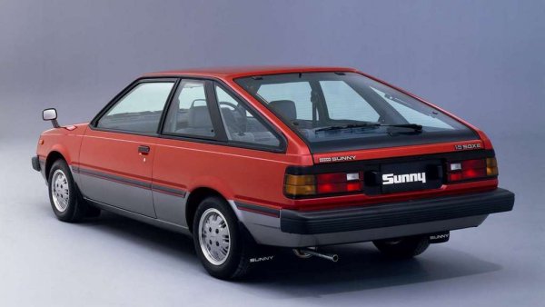 На пръв поглед Nissan Sunny не звучи като лошо име. Но в спартанския, евтин модел на японците нямаше нищо слънчево. Да не говорим, че основният му пазар в Европа бе Великобритания, където такова название звучи като подигравка. 
