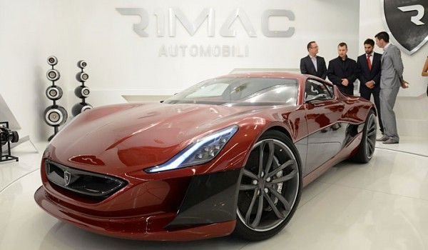 Франкфурт 2011 - Concept One - електрически суперавтомобил на хърватската компания Rimac, чийто интериор е изработен от българското тунинг ателие Вилнер.