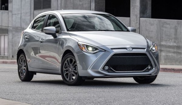 Това може да ви се стори стряскащо, но всъщност не се отнася до онзи Yaris, който толкова добре познаваме в България. Ще изчезне само северноамериканският Yaris, който всъщност бе просто ребрандирана и леко ретуширана Mazda 2. Партньорството между двете компании обаче тепърва ще се задълбочава, така че нищо чудно да дочакаме и в Европа споделени модели.
