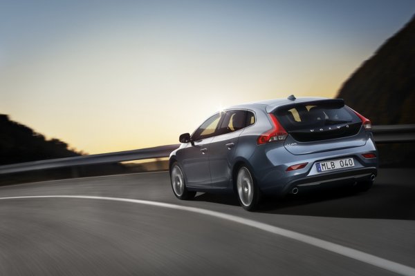 Volvo V40
