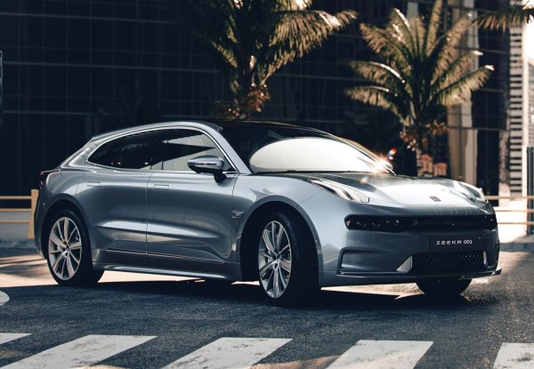 Този автомобил се произвежда под отделна подмарка на концерна Geely, като по време на презентацията си вдигна много шум. За това си има добра причина - характеристиките на максималната версия са невероятни &ndash; при мощност от 544 к.с. колата ще може да измине 712 км без допълнително зареждане. 