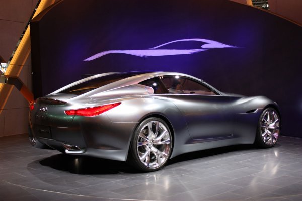 Infiniti Essence / Женева 2009