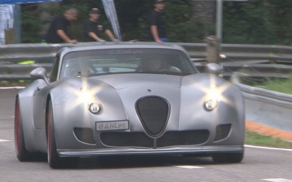 Може би най-известният автомобил на германския бутиков производител на спортни автомобили. Дизайнът на автомобила беше доста оригинален и отличава модела от останалите. Както при всички коли на Wiesmann, тук също е монтиран двигател на BMW с мощност 555 к.с. Ускорението от 0 до 100 км/ч отнема 3,9 секунди, а максималната скорост е 310 км/ч.

Произведени са общо 20 автомобила и те бяха забранени по доста смешна и банална причина - твърде редки и скъпи са за провеждане на тестове за безопасност. 