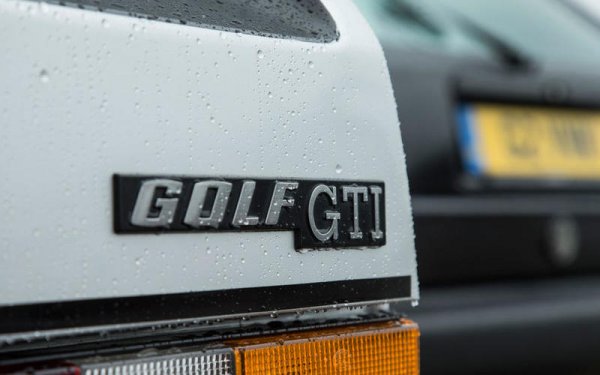 Golf е замислен като семеен автомобил, но проектът Sport Golf, който се превръща в Golf GTI в края на 70-те години дава началото на хотхеч бума, който продължава и до днес.