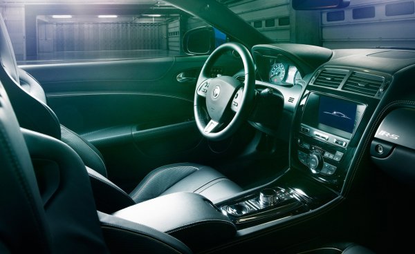 Jaguar XKR-S