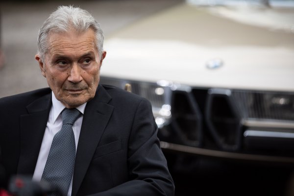 Самият маестро Гандини бе почетен гост на тазгодишния "Конкорсо" и в негова чест BMW представи друга изумително рядка кола, за която обаче ще ви разкажем в отделна статия. 
