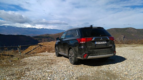 Mistsubishi Outlander PHEV