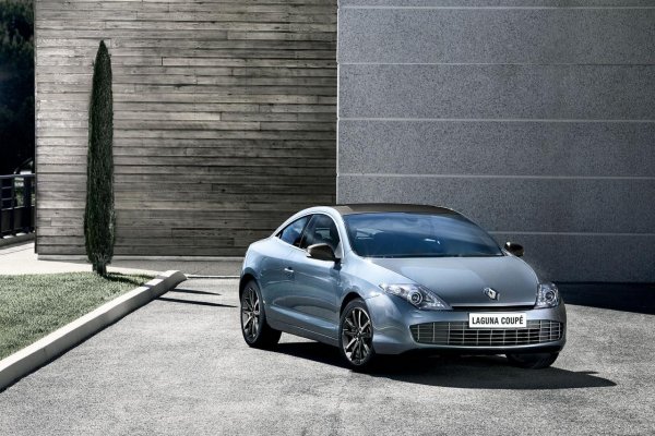 Renault Laguna Coupe 2012