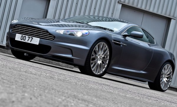 Aston Martin DBS от Kahn Design