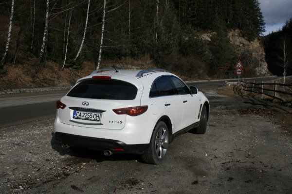 Infiniti FX30dS