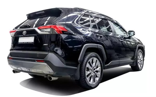 Заради няколко дребни, но много досадни недостатъка, петото поколение на Toyota RAV4 не е толкова надежден, колкото са повечето от неговите предшественици. Конкурентите обаче продължават да изостават сериозно и това обяснява по-високата цена на този модел.