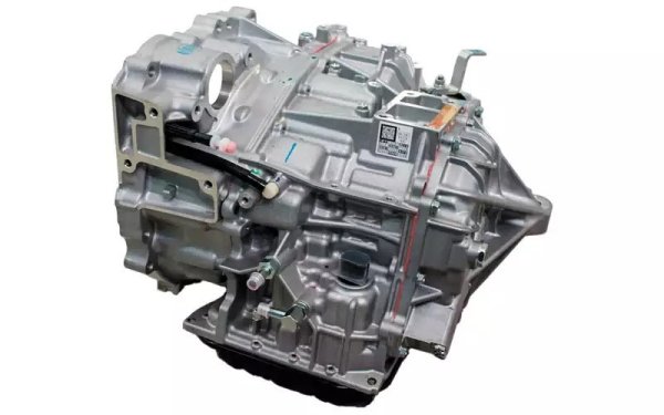 Ръчната скоростна кутия е пример за издръжливост на Toyota. Дори съединителят може да издържи повече от 150 000 км.

Осемстепенната автоматична Aisin UB80F (на снимката) е доста надеждна и издръжлива, показвайки ресурс от около 300 000 км. Преобразувателят на въртящия момент и корпусът на клапана ще изискват почистване - препоръчително е да сменяте маслото поне веднъж на всеки 60 000-70 000 км.