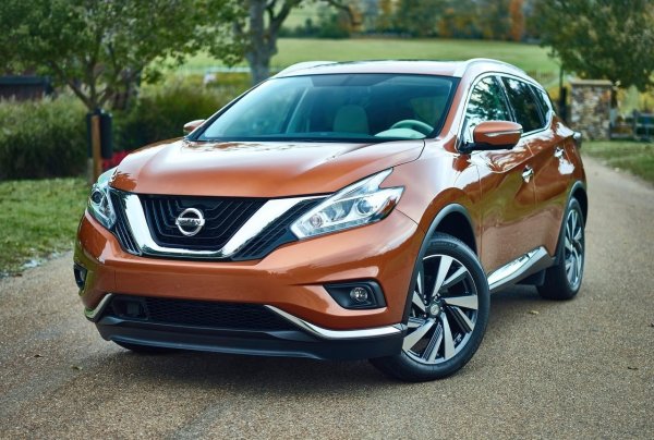 Nissan Murano представя модел, при който надеждността на задвижването на четирите колела зависи от цялостната конструкция на автомобила. Системата за задвижване на всички колела е изградена върху електромагнитен съединител GKN - същият, който успешно се използва на по-леката Dacia Duster. Въпреки това, при Murano, този съединител е изтласкан до пределите си поради значително по-голямото тегло на автомобила и мощния 3,5-литров V6 двигател (VQ35DE).
