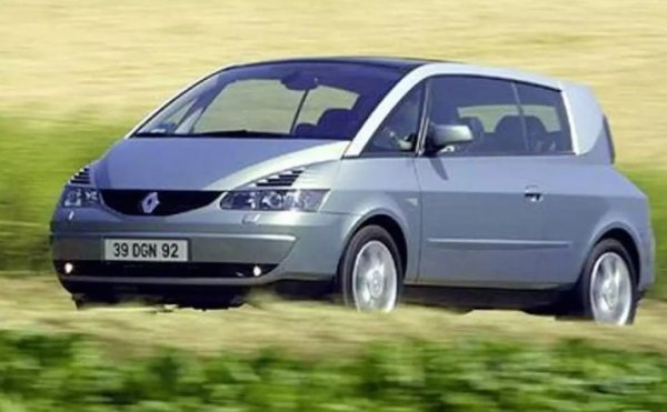 Renault Avantime определено изпревари времето си и това реши съдбата му. То се произвежда от 2001 до 2003 г. Бяха продадени едва около 5000 екземпляра от този миниван-купе.