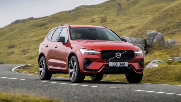 Около 10% ръст на годишна база за шведската марка на Geely, което при ниската база всъщност означава осем регистрирани автомобила повече. Интересът е съсредоточен почти изцяло върху SUV гамата, докато при традиционните седани и комбита на Volvo продажбите са вече епизодични. 

Най-продавани модели: 
Volvo XC60 - 27
Volvo XC90 - 21
Volvo XC40 - 18
Volvo C40 - 8
