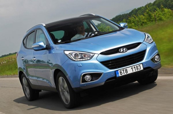 Кросоувърът, пуснат на базата на прототипа, предшестваше настоящия Hyundai Tucson. И въпреки че нямаше такъв успех като "сестра си" Kia Sportage, беше интересно предложение по отношение на цена и качество.