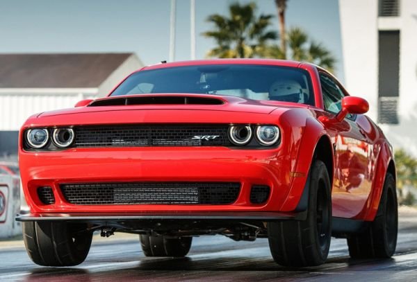 Challenger SRT Demon 