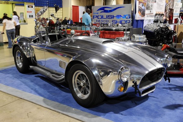 Кадри от тазгодишното американско автоизложение "Grand National Roadster Show"