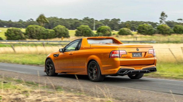 Този невероятен автомобил обаче е не само трудно да се намери днес, а практически невъзможно. Твърди се, че от него са произведени само четири бройки. Разбира се, това е само един пример за необичаен супер пикап. Обикновено, Maloo се предлага в три основни версии: R8, R8 SV и GTS. Последният е най-свирепият и в семейството Gen-F е оборудван с LSA двигател с мощност 585 конски сили.