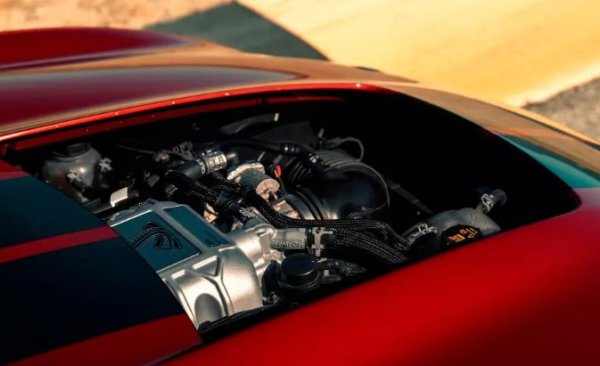 По-късно идва и коментар от Ford: „Първата в сегмента трансмисия с двоен съединител в новия Mustang Shelby GT500, моделна година 2020, е проектирана да доставя целия въртящ момент, когато някой от пакетите му на съединителя е напълно включен. По този начин не се наблюдава забележима загуба на мощност. Въпреки това има много условия, при които съединителите се плъзгат поради дизайна си, в зависимост от условията на шофиране.“