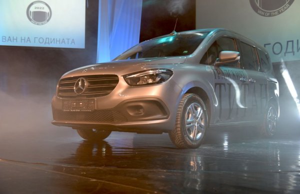 ОСТАНАЛИТЕ ФИНАЛИСТИ: Opel Combo-E, Citroen E-Berlingo, Toyota ProAce City Electric, Volkswagen Caddy5, Peugeot E-Partner, Renault Kangoo Van
