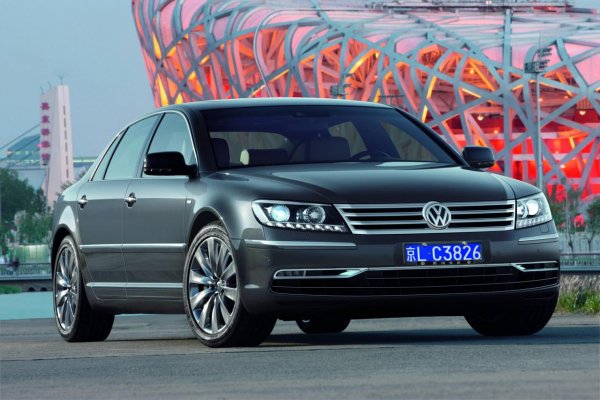 VW Phaeton 2011