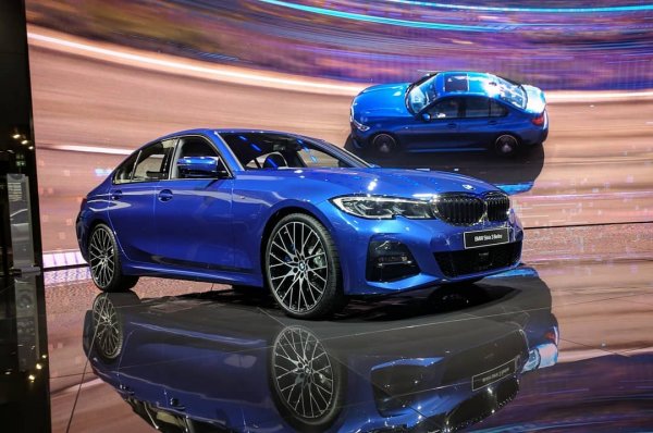 Типични представители: BMW Серия 3, Audi A4, Mercedes C-class
