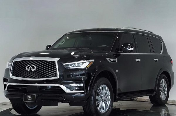 В портфолио си Inkas Armored има и Infiniti QX80. Всъдеходът е защитен от атака с гранати и стрелба с АК-47, като четириместният салон е превърнат в капсула. Външните промени са минимални, като бронировката си личи само от дебелите стъкла. С колко е увеличено теглото на автомобила, не се съобщава, но се знае, че окачването и спаричната система са преработени. Добавени са специални гуми, сирена с светлинна сигнализация, противопожарна система, както и допълнителна защита на електронните системи, на акумулатора и двигателя.