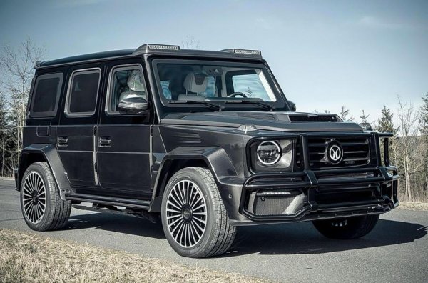 Преди няколко години ателието Mansory създаде първия си брониран автомобил на базата на Mercedes-AMG G 63. Този SUV получи детайли от въглеродни влакна, специална вътрешна облицовка и усилен двигател. Неговота мощност беше увеличена от 585 на 700 или 800 к.с. (в зависимост от желанието на клиенти). Максималният въртящ момент е 1050 Нм. Цената не се съобщава.