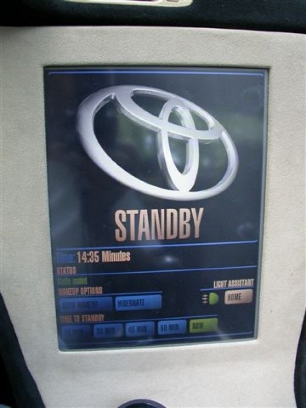 Най-хубавото на необичайно тунингованата кола е, че е обявена за продажба в Германия(цената не е посочена)