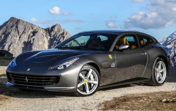 Четириместният &bdquo;шутинг-брейк&ldquo; GTC4Lusso през 2016 г. смени Ferrari FF, като сега се оценява на 300 000 долара. Опциите обаче са с потресаващи цени. Панорамният покрив, например, струва 20 000 долара, а за трислоевото покритие на каросерията се плащат 27 000 долара. Ако включите всички предлагани от компанията опции, цената на автомобила ще надхвърли 630 000 долара.

Двигател: 6,3-литров V12

Мощност: 690 к.с. при 8000 об/мин

Въртящ момент: 697 Нм при 5750 об/мин 

Ускорение до 100 км/ч: 3,4 секунди

Ускорение до 200 км/ч: 10,5 секунди

Максимална скорост: 335 км/ч 