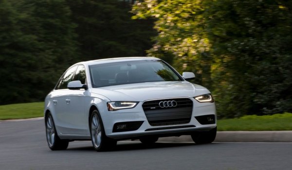 Процент повреди: 18,8%
Среден пробег: 166,000 км

Тук говорим за последните производствени серии от поколението В8, което остана на пазара от 2007 до 2015 и бе първото, в което Volkswagen внедри прословутата си модулна платформа MLB. Комфортен и с богато серийно оборудване автомобил, в който най-добрият вариант е да се придържате към базовата ръчна трансмисия. Автоматът с двоен съединител DSG създава немалко проблеми, включително и с опасни повреди на блокировката за паркинг. Но най-голямата драма е с т. нар. Multritronic, който Audi слагаше не само на базовия 1.8 бензин, но и на двулитровия TFSI, и даже на мощния 3.2 TFSI. Повредите са чести, ремонтът - сложен и скъп. Обявяваните сервизни акции засягат водни помпи, въздушни възглавници и усилвателя за спирачките. 
