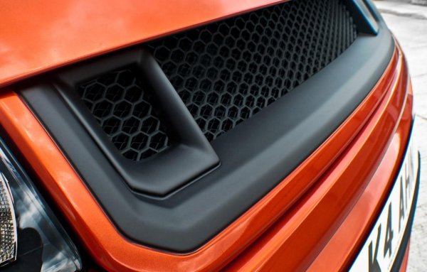 Kahn Design Vesuvius - тунингован Range Rover Evoque