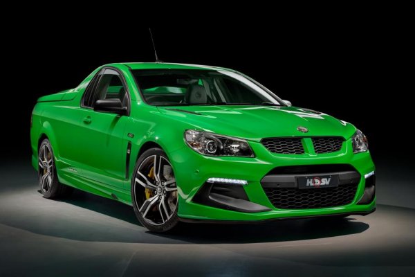 Автомобил, който може да бъде наречен истинското лице на Holden и неговата лебедова песен. Когато човек си спомни за марката, първото нещо, което изниква в главата му не е Commodore или Monaro, а имено тази кола. Див, едва управляващ се, обичащ да влиза в завоите със задницата си пикап с арогантен 6,2-литров V8 под капака си. Мощност от 557 коня, 691 Нм въртящ момент и обем на салона от 1209 литра ... Много малко автомобили в света могат да съчетаят такива противоречиви цифри. Шаси - типично пътническо, с очакване McPherson отпред и многоточково отзад. Управляемостта тъй или иначе не е еталон, но само заради нея ли се купува такъв прекрасен автомобил?