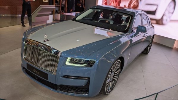 42. Tesla - 11 (Model 3 - 9)
43. Ferrari - 10 (F8 - 5)
44. Lamborghini - 6 (Urus - 5)
44. ГАЗ - 6 (Газель НН - 6)
46. Piaggio - 3 (Porter - 3)
46. Ram - 3 (1500 - 3)
48. Bentley - 2 (Flying Spur - 2)
48. Chevrolet - 2 (Corvette - 1, Suburban - 1)
48. Rolls-Royce - 2 (Dawn - 1, Ghost EWB - 1)
51. Alpine - 1 (A110) 
51. Dodge - 1 (Durango)
51. Morgan - 1 (Plus Six)
51. Lotus - 1 (Elise Sport)