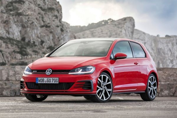 Хечбекът Golf GTI е легендарен, а Mk7 беше най-добрата версия. Това беше може би най-добрият ежедневен драйвърски автомобил на на пазара. Версията Mk 7.5 все още притежава тази неофициална титла девет години по-късно и за разлика от новия модел Mk8, започва от по-малко от 30&nbsp;000 долара.
