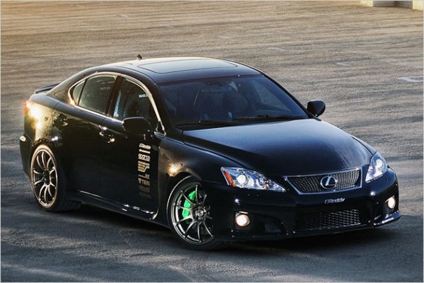 Lexus IS-F от „0-60 Magazine“ е получил компресор, който ще изстиска още мощност от V8 агрегата под капака