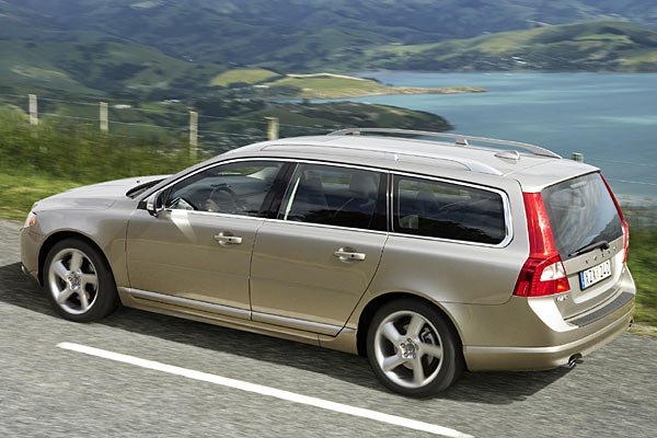 дръжките на вратите изглеждат елегантно и удобно, © Volvo Car Corporation 
